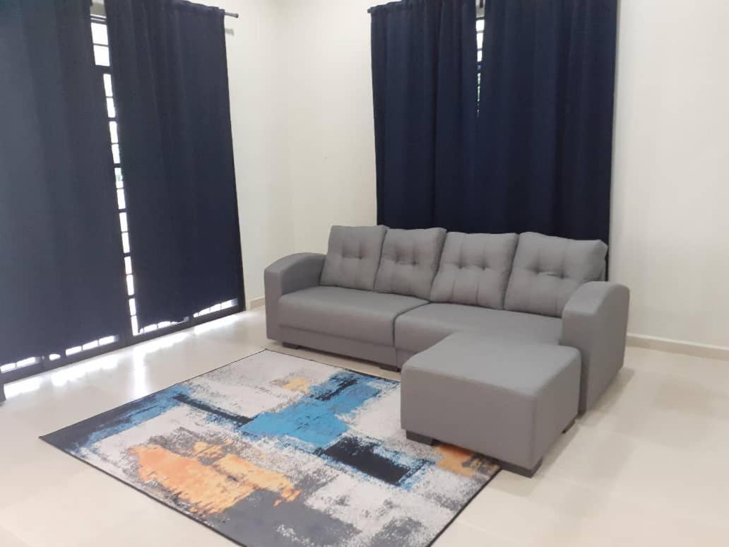 Nikmat Homestay RIYADH Kampong Tuan Mandak Luaran gambar