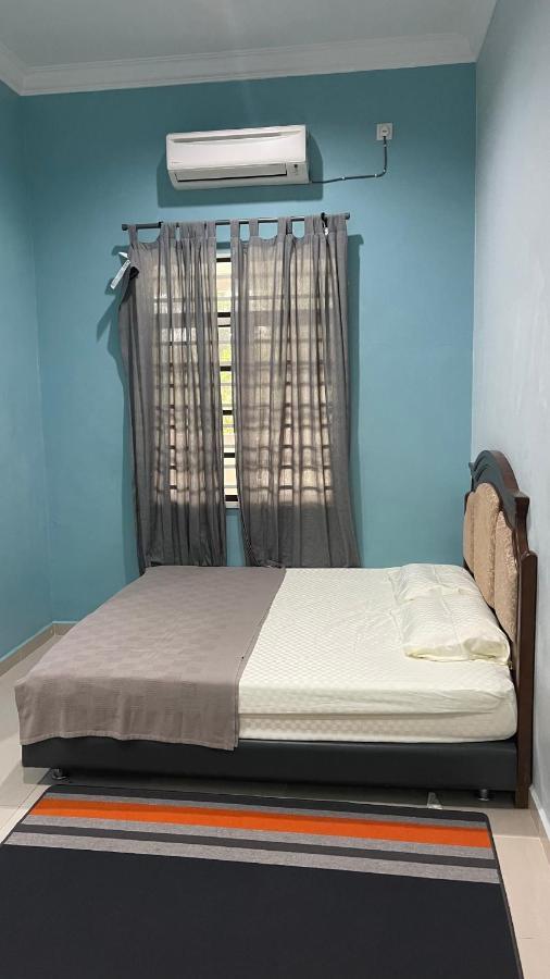 Nikmat Homestay RIYADH Kampong Tuan Mandak Luaran gambar